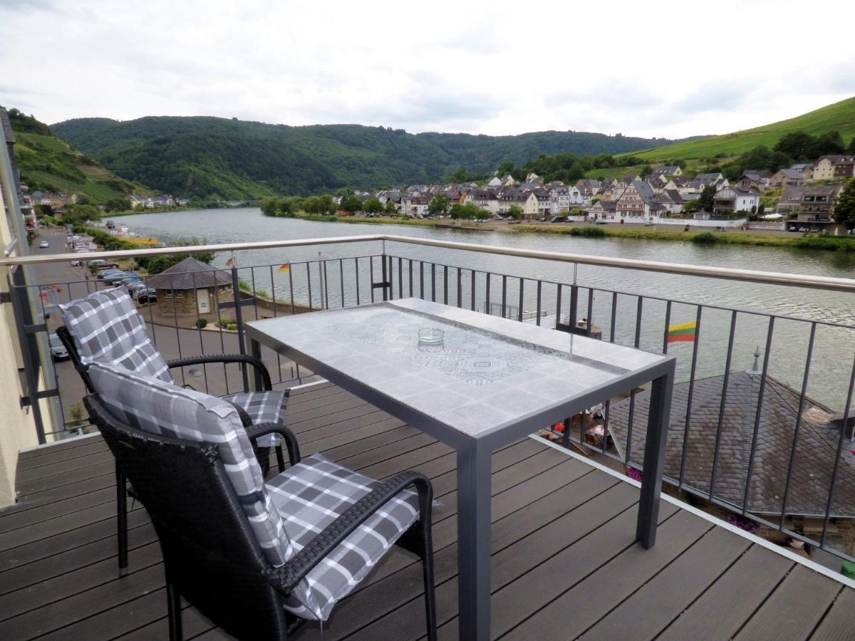 Ferienhaus Moselpromenade Целль-ан-дер-Мозель Екстер'єр фото